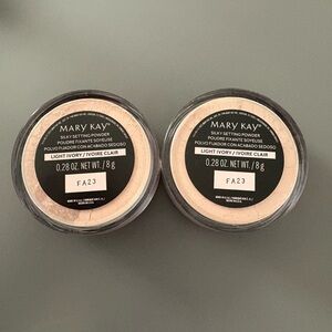 Mary Kay Silk Setting Powder - Light Ivory Duo